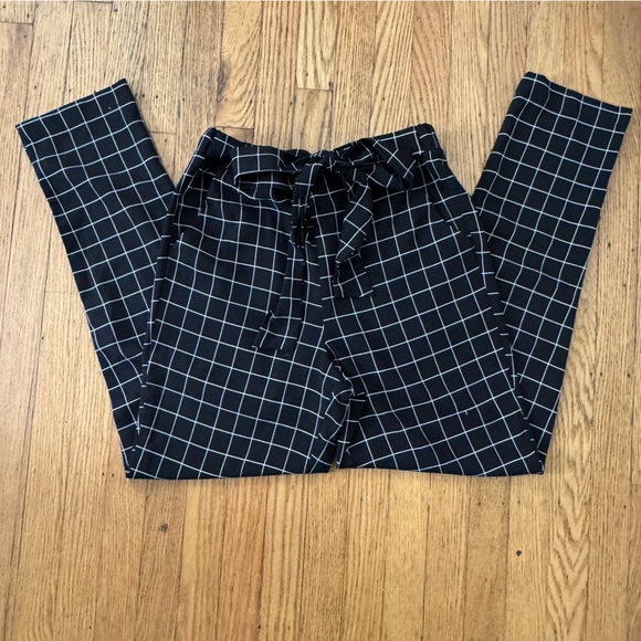 Have Black and White Checkered Pants Size M - Picture 10 of 11